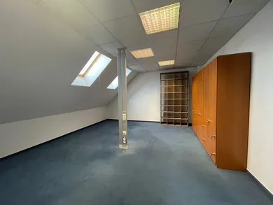 Na prenájom komerčné v Trnava · €260 · Dokončené