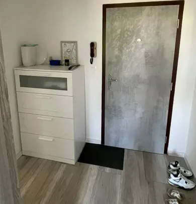 Na prenájom 2-izbový byt, 51 m², Bratislava-Ružinov, Hraničná