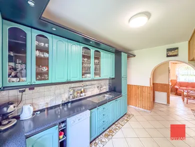 Na predaj dom, 280 m², Kľačno