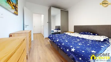 Na prenájom 2-izbový byt, 50 m², Komárno, Parná