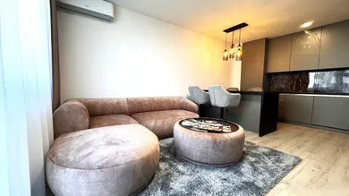 Na prenájom 3-izbový byt, 80 m², Bratislava-Ružinov, Ivanská cesta