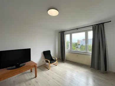 Na prenájom 1-izbový byt, 38 m², Rimavská Sobota, J. Bodona