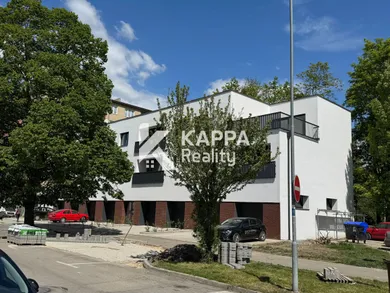 Mieszkania na sprzedaż, 3-pokojowe, Trenčín · €1