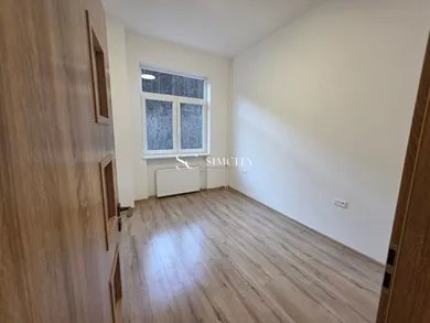 Na predaj 3-izbový byt, 58 m², Harmanec