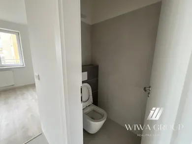 Na predaj 2-izbový byt, 63 m², Štúrovo, Bruntálska