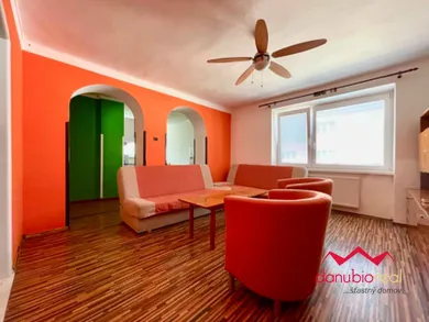 Na predaj 2-izbový byt, 59 m², Komárno, Zváračská ul.