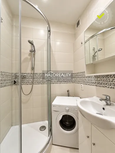 Na prenájom 2-izbový byt, 55 m², Prievidza