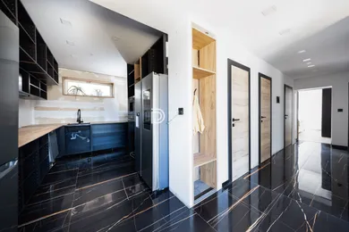 Na predaj 3-izbový dom, 655 m², Oľdza