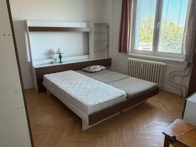 Na predaj 4-izbový byt, 67 m², Bratislava-Ružinov, Sabinovská