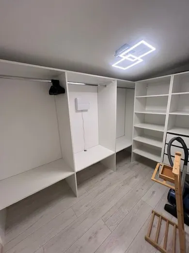 Na predaj 1-izbový byt, 40 m², Bratislava-Vrakuňa, Majerská