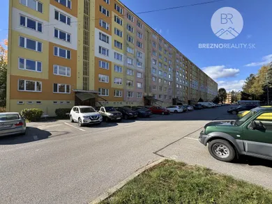 Na predaj 1-izbový byt, 36 m², Brezno, Krčulova