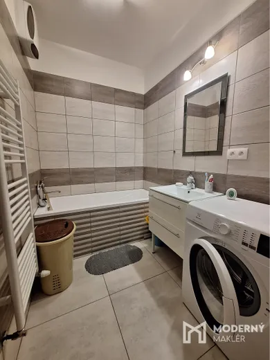 Na prenájom 2-izbový byt, 42 m², Žilina, -