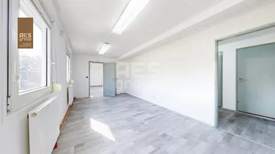 Na prenájom komerčné, 69 m², Stupava
