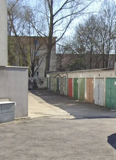 Obiekty na sprzedaż, Bratislava-Ružinov · €54 000