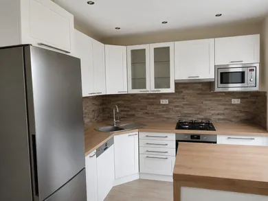 Byty na prenájom 3-izbový, Pezinok · €750