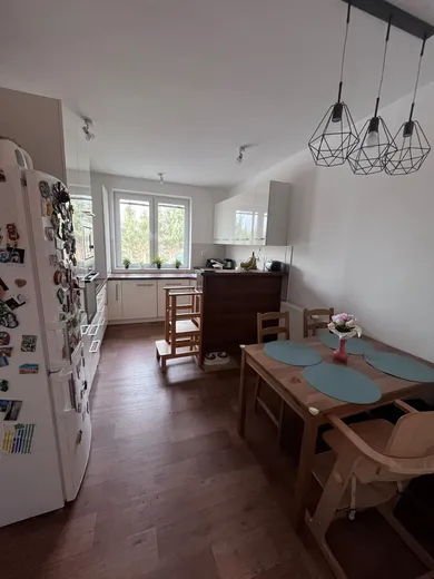 Na predaj 4-izbový byt, 99 m², Viničné, Lipová