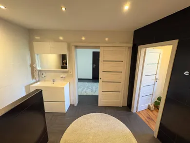Mieszkania na sprzedaż, 4-pokojowe, Bratislava-Devínska Nová Ves · €267 900