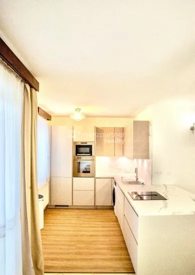 Na prenájom 3-izbový byt, 85 m², Bratislava-Petržalka, Šustekova