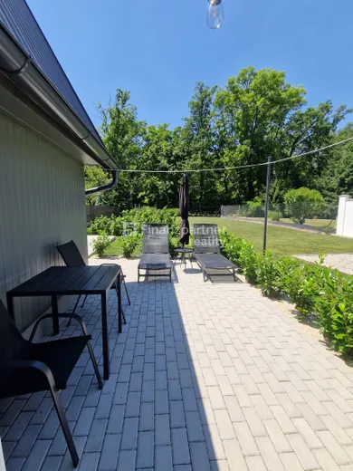 Na predaj dom, 315 m², Veľký Meder, Agátová