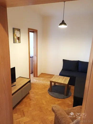 Na prenájom 1-izbový byt, 38 m², Banská Bystrica, Švermova