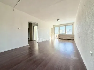Mieszkania na sprzedaż, 3-pokojowe, Žiar nad Hronom · €165 000