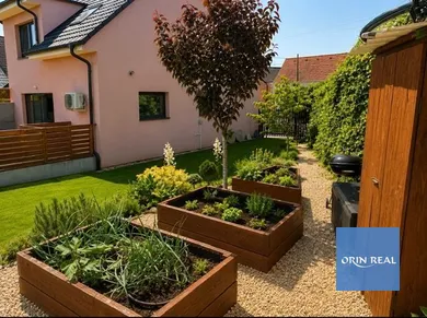 Na predaj dom, 159 m², Pezinok, Bratislavská