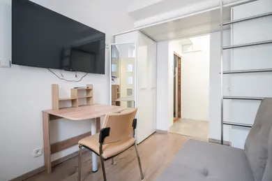 Na prenájom 1-izbový byt, 17 m², Bratislava-Staré Mesto