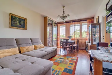 Mieszkania na sprzedaż, 4-pokojowe, Bratislava-Dúbravka · €274 900