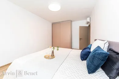 Na prenájom 3-izbový byt, 110 m², Bratislava-Staré Mesto