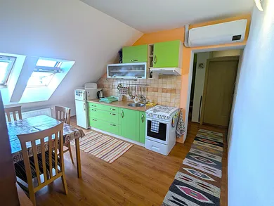Na prenájom 2-izbový byt, 50 m², Košice-Staré Mesto, Jiskrova