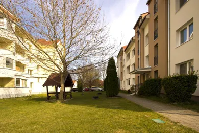 Na prenájom 2-izbový byt, 56 m², Šamorín, Hlboká cesta