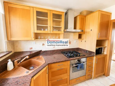 Na prenájom 3-izbový byt, 67 m², Šamorín, Dunajská