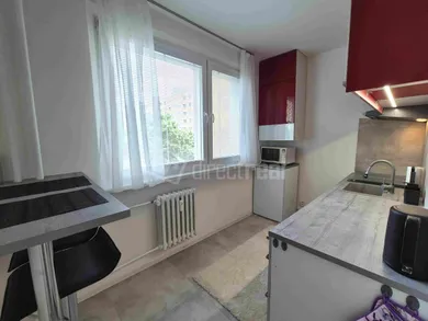 Na prenájom 1-izbový byt, 36 m², Bratislava-Vrakuňa, Rajčianska