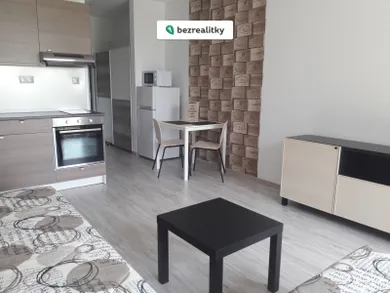 Na prenájom 1-izbový byt, 31 m², Bratislava-Petržalka