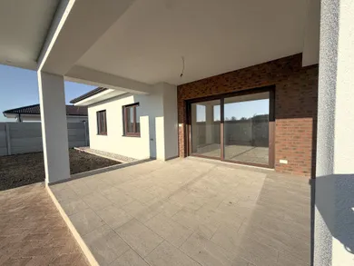 Na predaj dom v Vrakúň · €199 800 · Novostavba