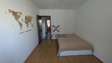 Na prenájom 3-izbový byt, 75 m², Bratislava-Petržalka, Bulíkova