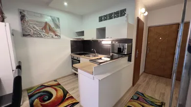 Na prenájom 1-izbový byt, 35 m², Trnava, Generála Goliána