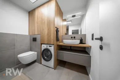 Na predaj 3-izbový byt, 68 m², Bratislava-Karlova Ves, Pribišova