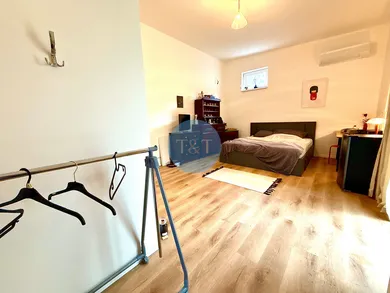 Na prenájom 1-izbový byt, 30 m², Bratislava-Vrakuňa, Brezová