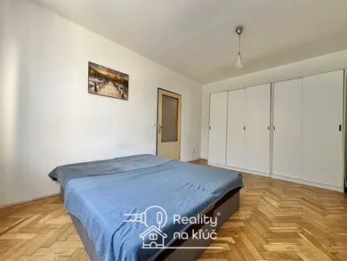 Na prenájom byt v Nové Zámky · €380 · Čiastočná rekonštrukcia
