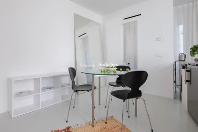 Na prenájom byt v Bratislava-Staré Mesto · €800 · Novostavba