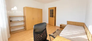 Na prenájom 4-izbový byt, 76 m², Bratislava-Dúbravka, Gallayova