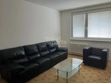 Na prenájom 2-izbový byt, 55 m², Bratislava-Petržalka