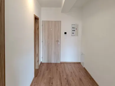 Na prenájom 2-izbový byt, 75 m², Námestovo, Veterná