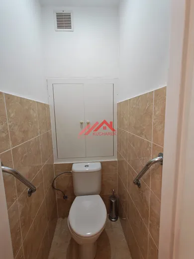 Na prenájom 3-izbový byt, 65 m², Bratislava-Ružinov, Poludníková