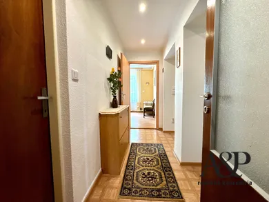 Na predaj dom, 160 m², Tekolďany