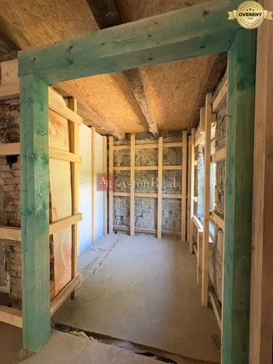 Na predaj 5-izbový dom, 160 m², Jakubovany