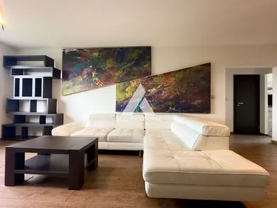 Mieszkania na sprzedaż, 4-pokojowe, Bratislava-Petržalka · €324 000