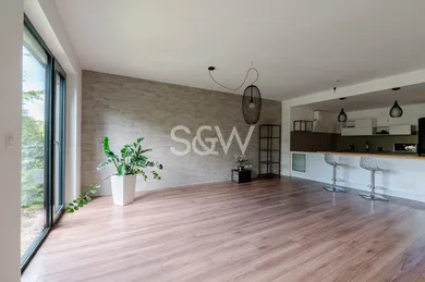 Byty na prenájom 2-izbový, Bratislava-Staré Mesto · €1 100