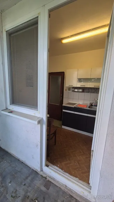 Na predaj 1-izbový byt, 35 m², Komárno, Ul. gen. Klapku